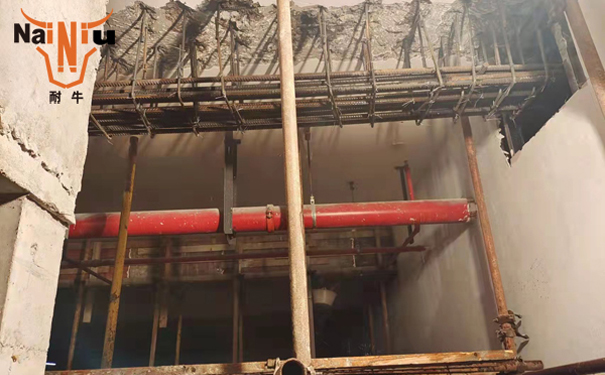 bte365官网聚合物建补砂浆用原料河砂好还是机造砂好呢？