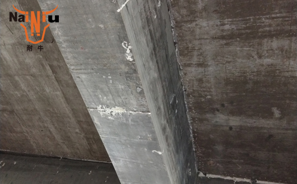bte365官网聚合物建补砂浆后期开裂？
